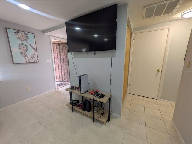 6212 18TH STREET, Zephyrhills, FL 33542