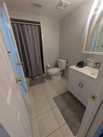 6212 18TH STREET, Zephyrhills, FL 33542