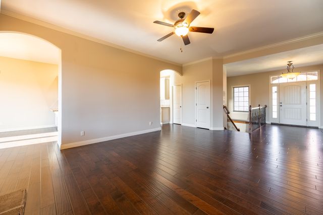 2414 E Academy, Ozark, MO 65721