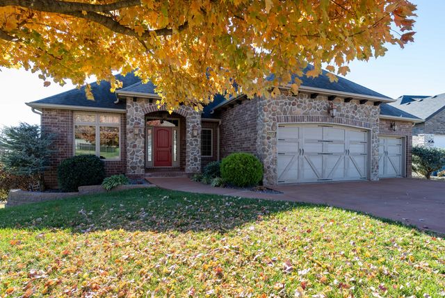 2414 E Academy, Ozark, MO 65721