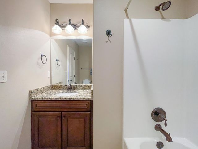 2414 E Academy, Ozark, MO 65721