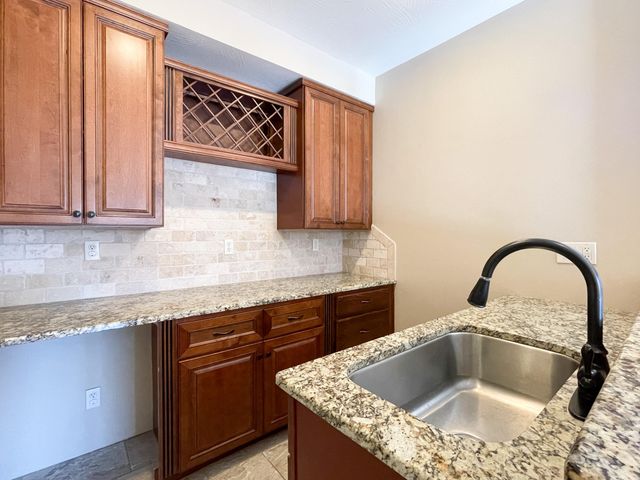 2414 E Academy, Ozark, MO 65721