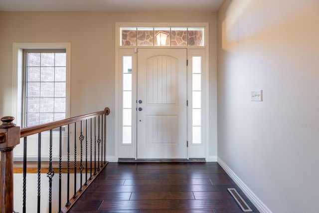 2414 E Academy, Ozark, MO 65721