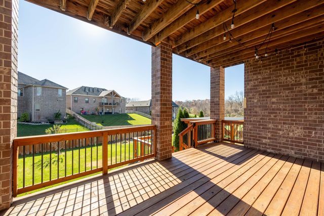 2414 E Academy, Ozark, MO 65721