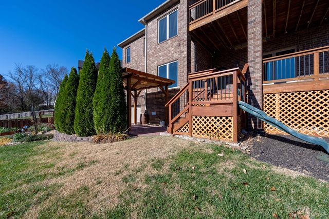 2414 E Academy, Ozark, MO 65721