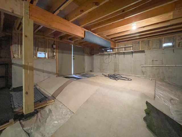 2414 E Academy, Ozark, MO 65721