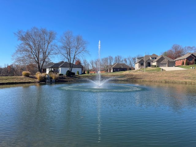 2414 E Academy, Ozark, MO 65721