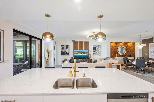 2373 Anguilla DR # 101, Naples, FL 34120