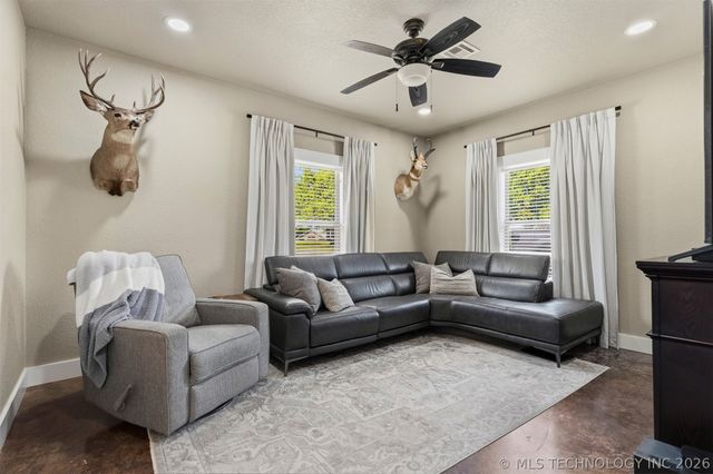 315 Lobo, Lone Grove, OK 73443