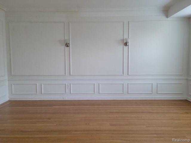 2900 E Jefferson Avenue B1, Detroit, MI 48207