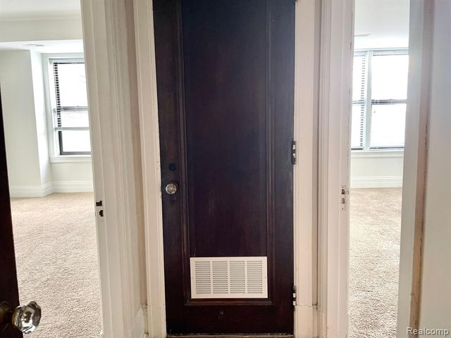 2900 E Jefferson Avenue B1, Detroit, MI 48207