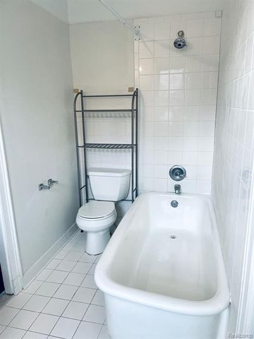 2900 E Jefferson Avenue B1, Detroit, MI 48207