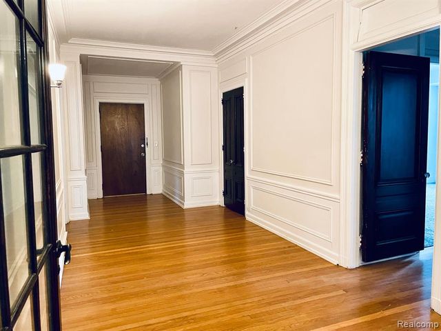 2900 E Jefferson Avenue B1, Detroit, MI 48207