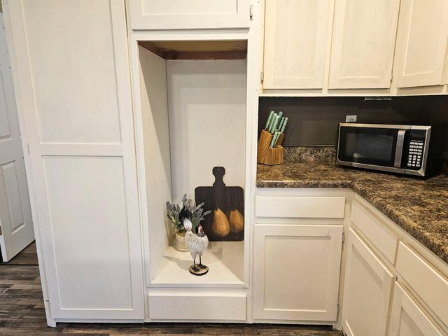 21371 Howell Road, Mountain View, MO 65548