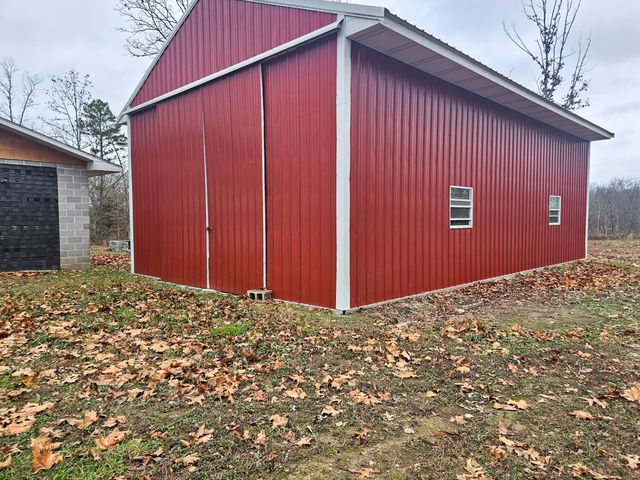 21371 Howell Road, Mountain View, MO 65548