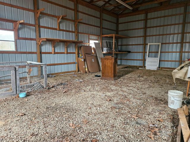 21371 Howell Road, Mountain View, MO 65548