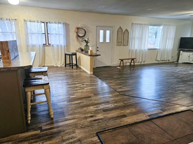 21371 Howell Road, Mountain View, MO 65548