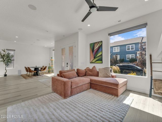 11609 S Dorian Drive, South Jordan, UT 84009
