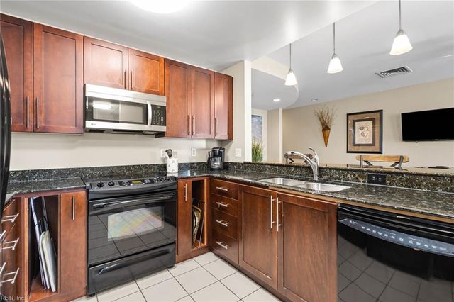 3700 Sandpiper Rd Apt 223, Virginia Beach, VA 23456