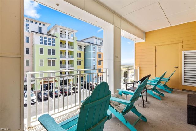 3700 Sandpiper Rd Apt 223, Virginia Beach, VA 23456