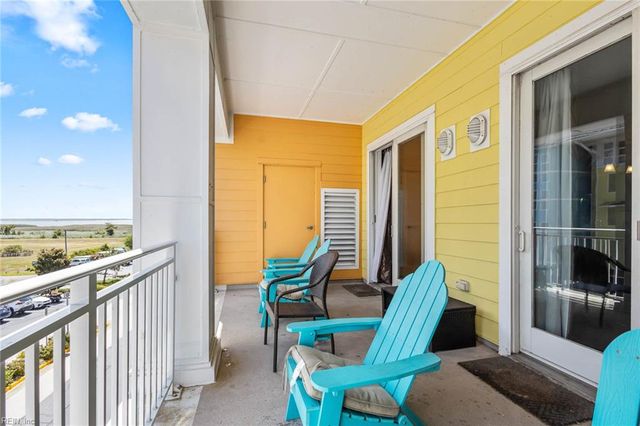 3700 Sandpiper Rd Apt 223, Virginia Beach, VA 23456