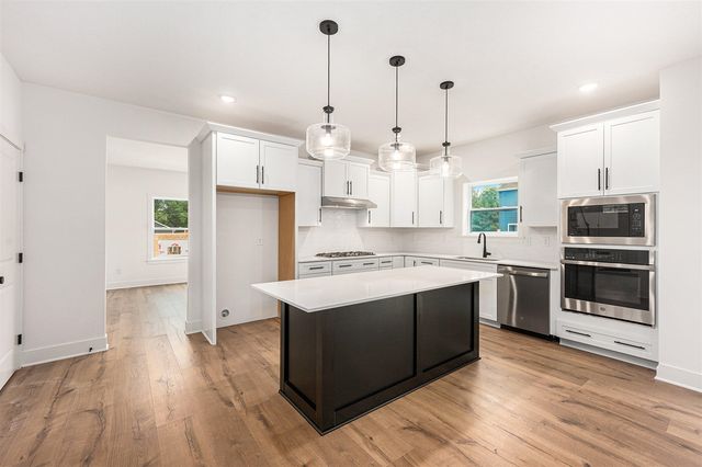 5928 Boxthorn Trail, Kalamazoo, MI 49009