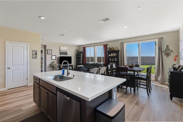 1485 Stepney Way, Plumas Lake, CA 95961