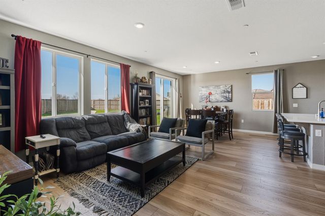 1485 Stepney Way, Plumas Lake, CA 95961