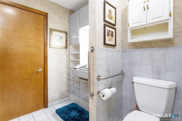 65 Shelton Avenue C, Shelton, CT 06484