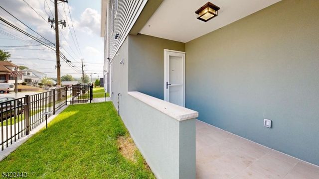 376 5Th Ave, Paterson City, NJ 07514