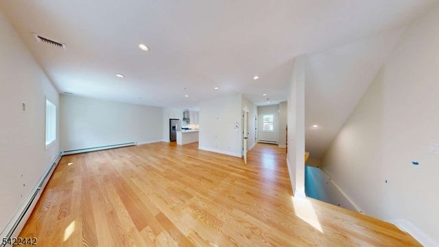 376 5Th Ave, Paterson City, NJ 07514