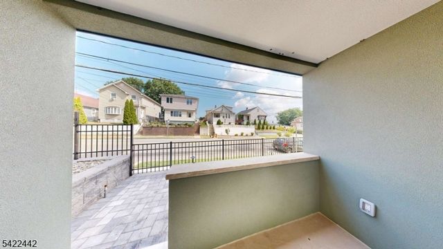 376 5Th Ave, Paterson City, NJ 07514