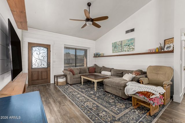 3029 E GARNET Avenue, Mesa, AZ 85204