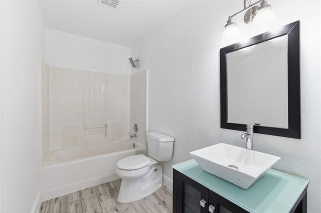 1422 Mill Branch Drive, Garland, TX 75040