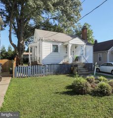 5213 5TH ST N, Arlington, VA 22203