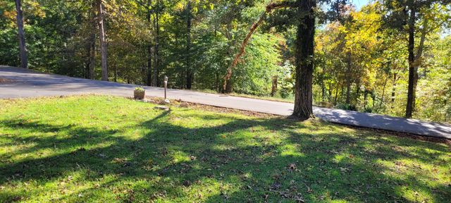408 Sandy Rd, Dover, TN 37058