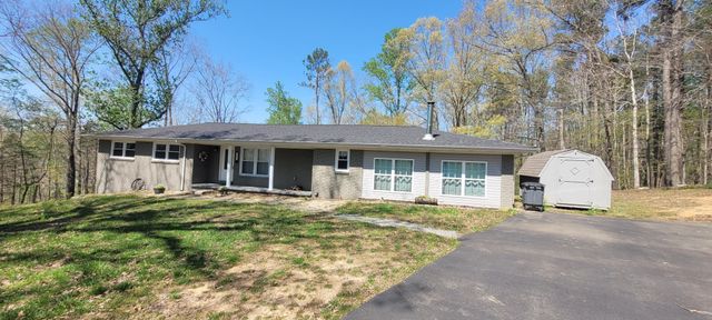 408 Sandy Rd, Dover, TN 37058