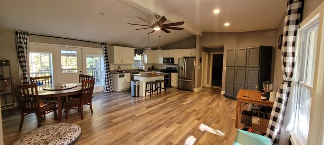 408 Sandy Rd, Dover, TN 37058