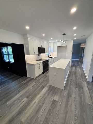 2911 WILLIAMS ROAD, Plant City, FL 33565