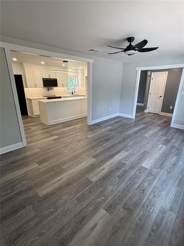 2911 WILLIAMS ROAD, Plant City, FL 33565