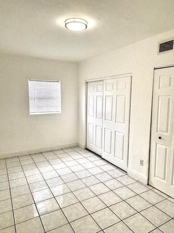 5820 NW 13th Street, Sunrise, FL 33313