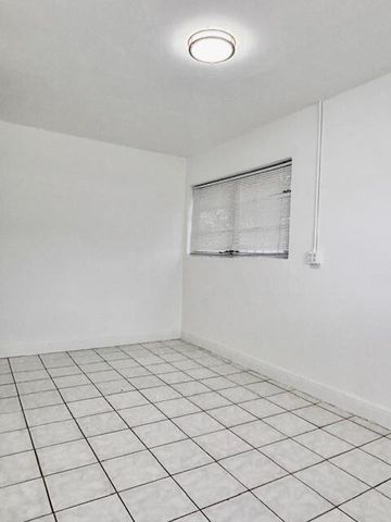 5820 NW 13th Street, Sunrise, FL 33313