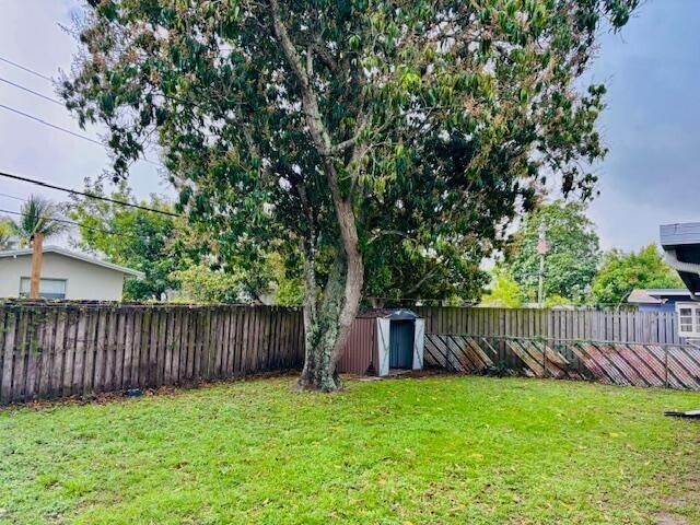 5820 NW 13th Street, Sunrise, FL 33313