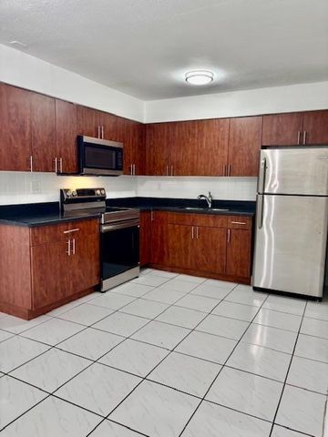 5820 NW 13th Street, Sunrise, FL 33313