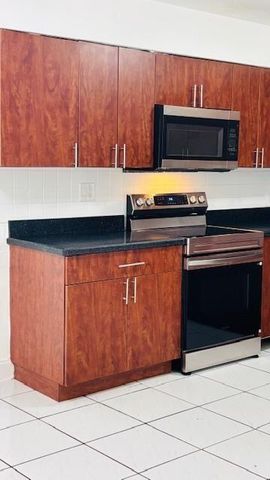 5820 NW 13th Street, Sunrise, FL 33313