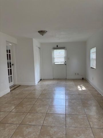 5820 NW 13th Street, Sunrise, FL 33313