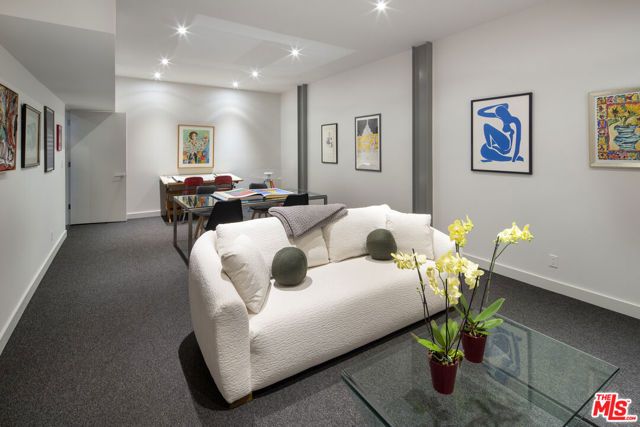 10328 Cresta Drive, Los Angeles, CA 90064