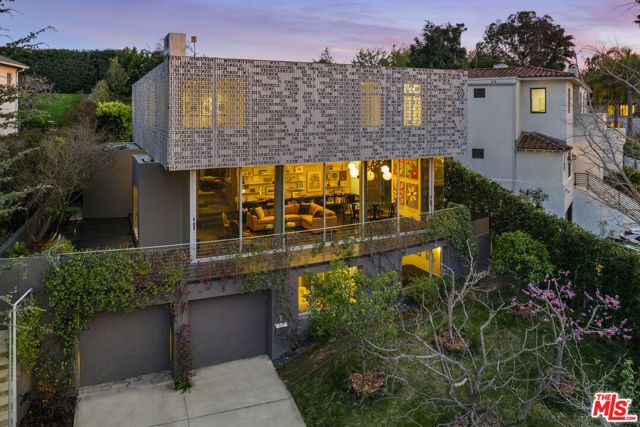 10328 Cresta Drive, Los Angeles, CA 90064