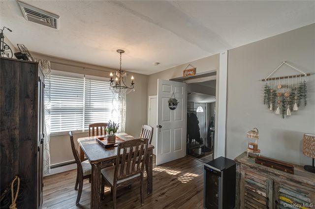 178 Spur Drive S, Bay Shore, NY 11706