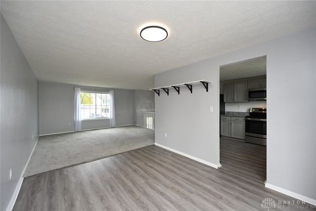 1350 Vista Ridge Drive, Miamisburg, OH 45342